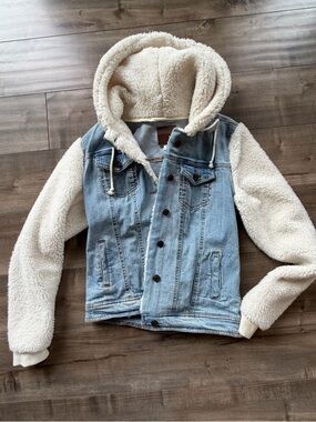 Maurices Light Blue Denim Jacket with Cream Sherpa Hood & Sleeves